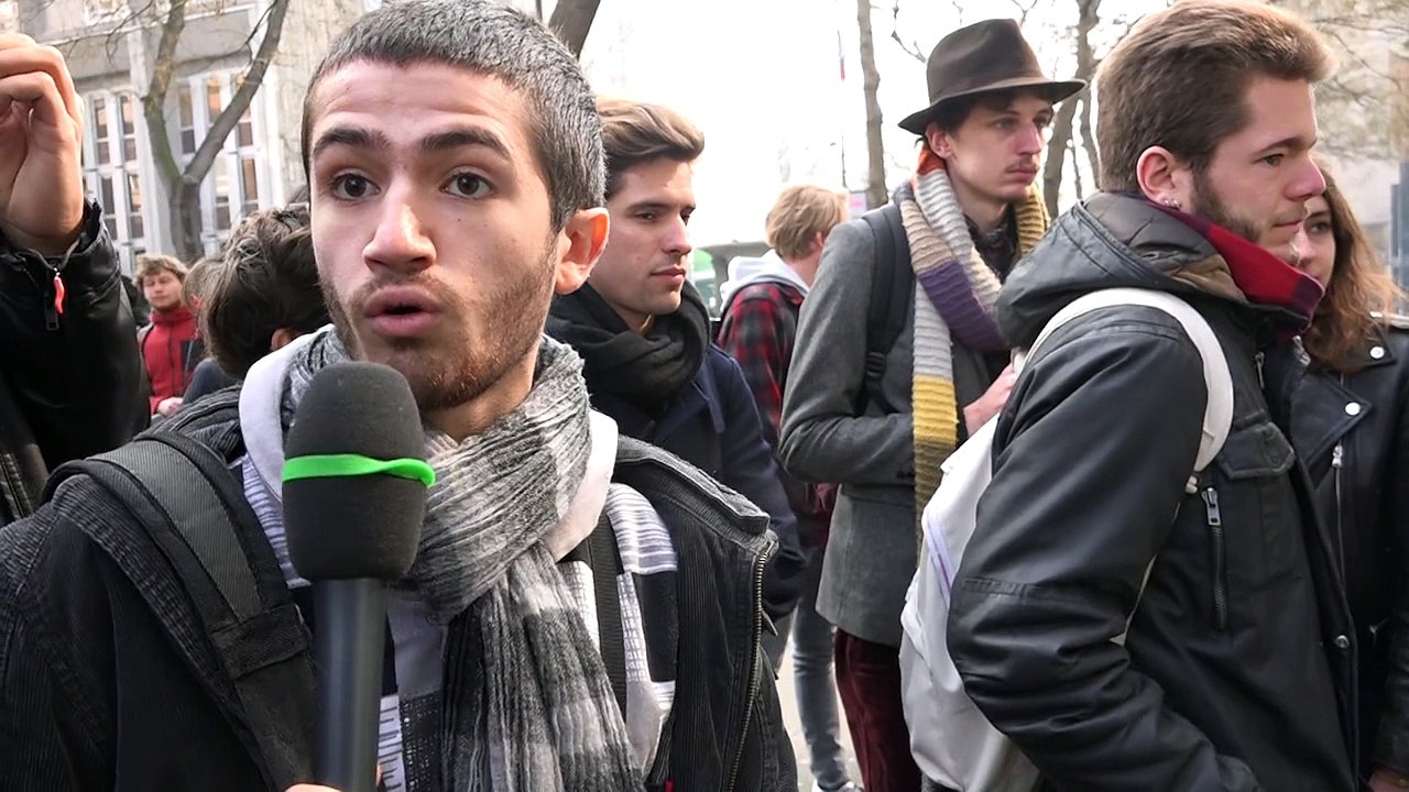 A la fac de Tolbiac, les étudiants veulent savoir pourquoi on a appelé les CRS