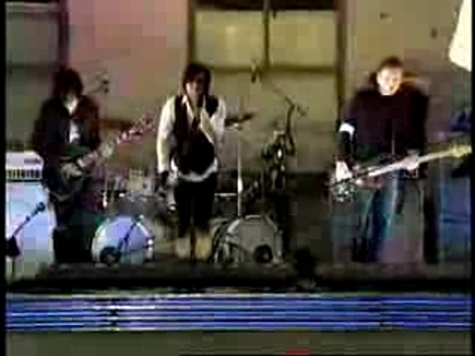 30 Seconds To Mars-A Beautiful Lie (Live At Fashion Rocks)