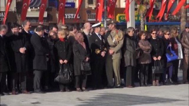 Çanakkale Zaferinin 101 Yıldönümü Törenleri Çelenk Koyma