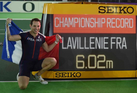 Renaud Lavillenie champion du monde en salle à Portland réussit un saut à 6m02!