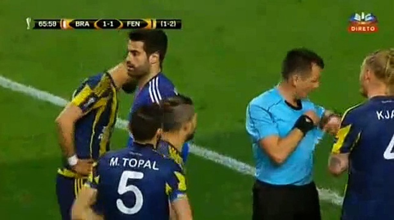 Braga Fenerbahçe kırmızı kart pozisyonu