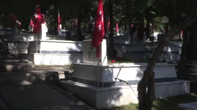 Şehitleri Anma Gününde, Ege Ordu Komutanlığı Bandosunu Yöneten Albay Aydoğdu Gözyaşlarını Tutamadı