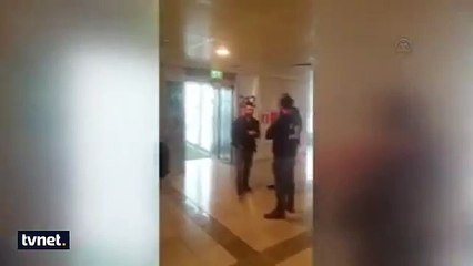 FETÖ'nün imamı havaalanında yakalanma görüntüleri