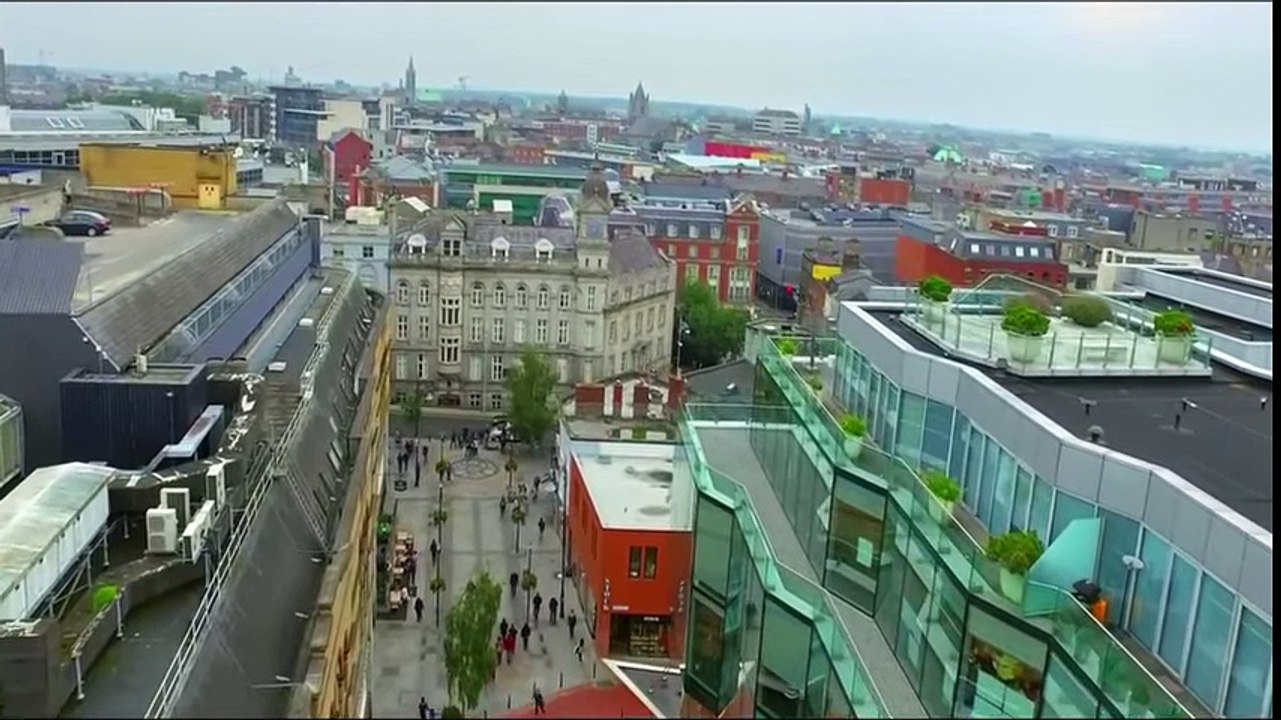 Main Woh Chaand-Full Video Song - Teraa Surroor - Himesh Reshammiya, Farah Karimaee - Videos 4 You