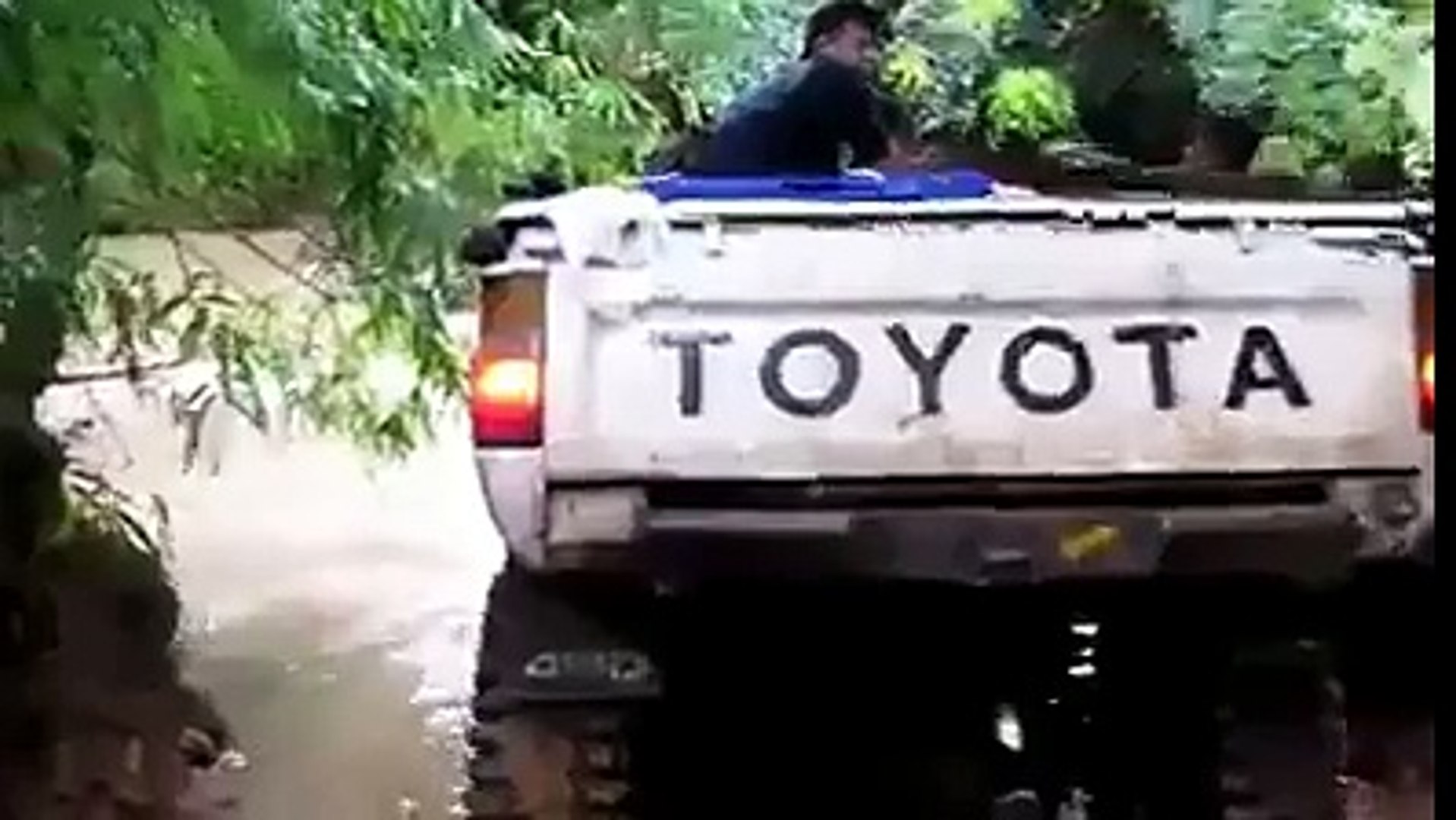 ⁣dangerous driving