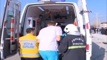 Isparta Minibüs Park Halindeki Kamyonete Çarptı: 1 Ölü, 14 Yaralı