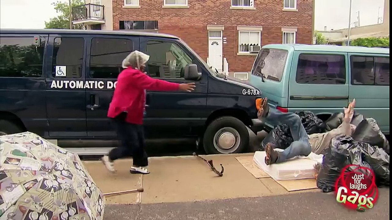 Man Hit by Door Prank