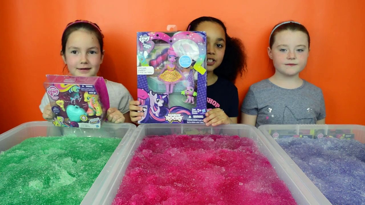 Super Slushy Gelli Baff Toy Challenge  Super Sour Warheads  MLP Shopkins Prizes