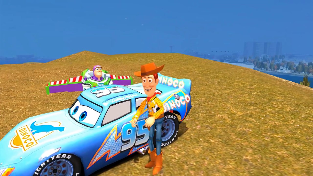 WOODY le cowboy et BUZZ l'éclair avec Dinoco le Flash McQueen bleu de Disney CARS 2   Gameplay