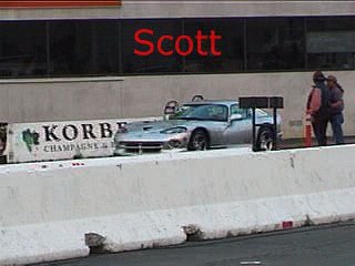 Mustang 5.0 vs Viper