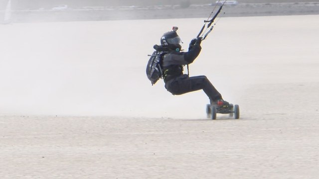 Land Kiteboarding - extreme windpower