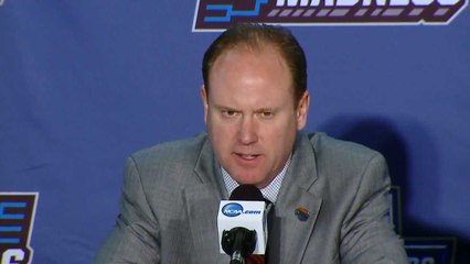 Wisconsin Edges Pitt in Ugly Affair