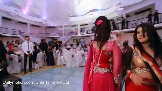 Superb Wedding Dance on Baby Doll Men Sone Di Song HD
