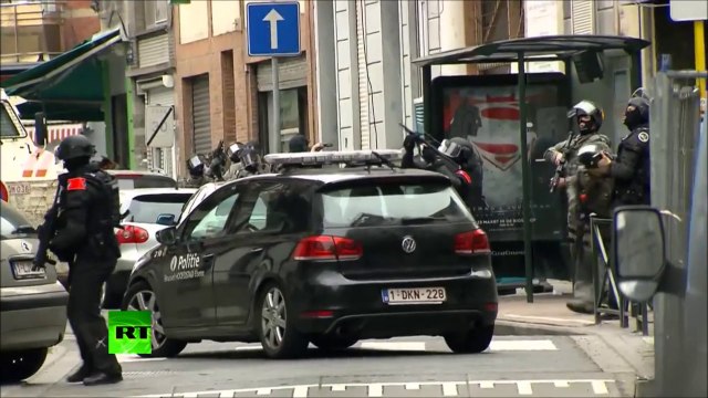 Moment of Paris Attacks suspect arrest caught on camera