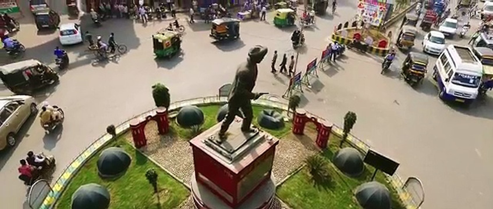 Ambarsariya-Trailer---Diljit-Dosanjh-Navneet-Monica-Lauren-Gul-Panag--Latest-Punjabi-Movie-2016