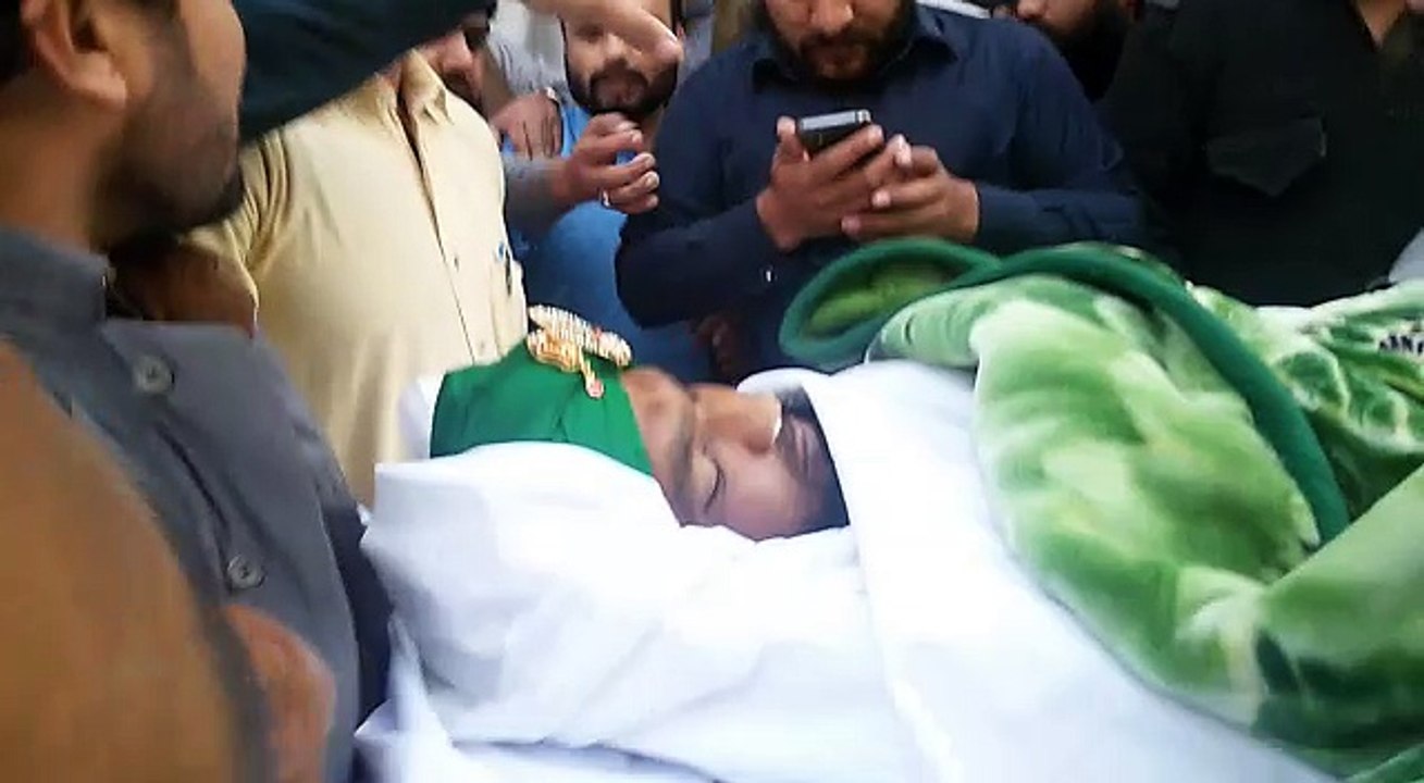 Mumtaaz Qaadri Hero