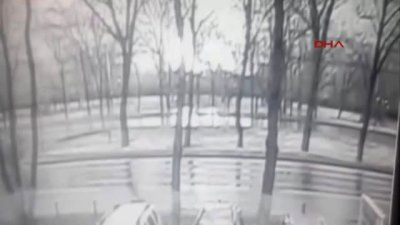 Rusya'da Yolcu Uçağı Düştü : 61 Kişi Hayatını Kaybetti