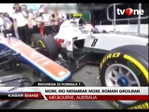 Insiden Mobil Rio Haryanto Tabrak Mobil Tim Haas di Pit Lane