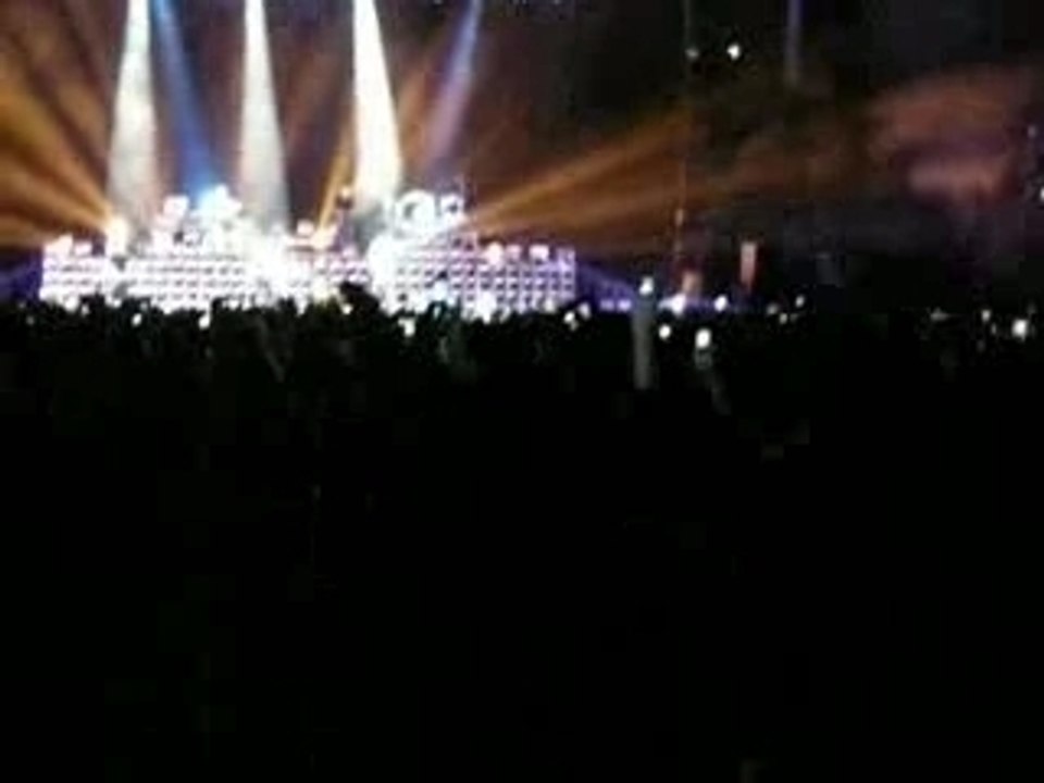 Linkin Park Live at Bercy - Leave Out All The Rest