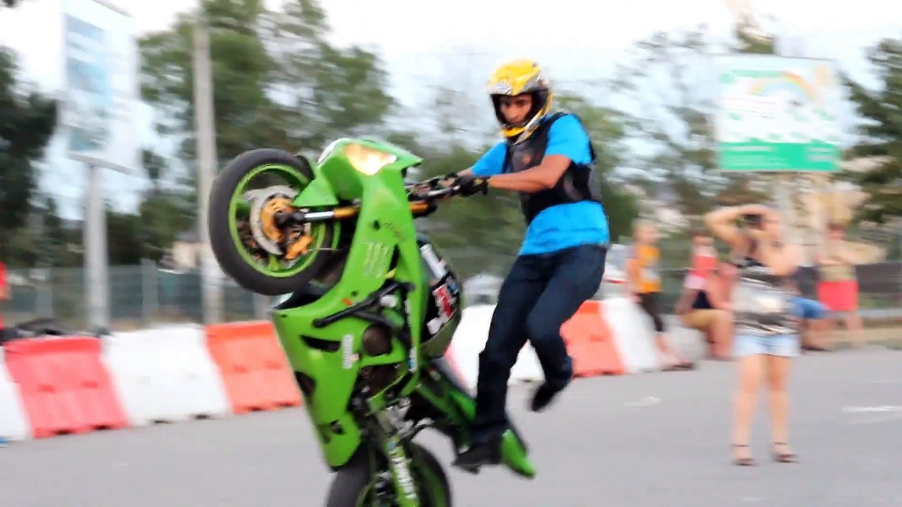 motorbike stunts video