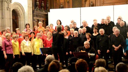 Salle de Bain en concert pour les enfants de Kampala