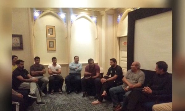 World T20: Imran Khan meets Pakistan cricket players individually to share tips
