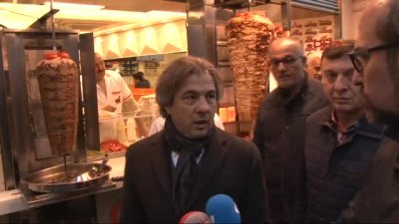 Beyoğlu Belediye Başkanı, Taksim'de Esnafı Ziyaret Etti