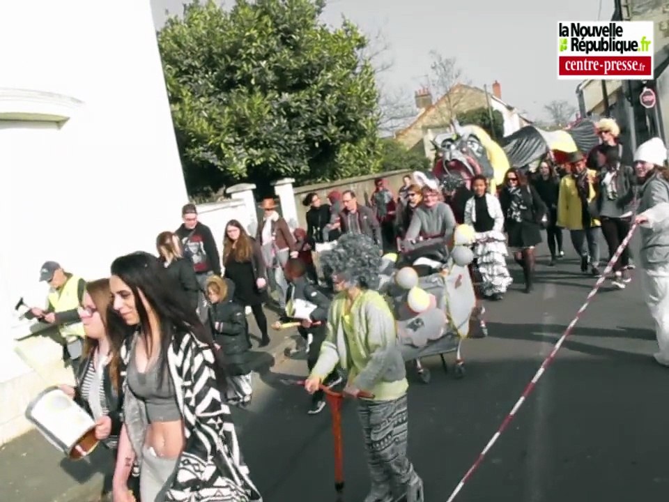 VIDEO. Châtellerault: défilé de carnaval à Châteauneuf