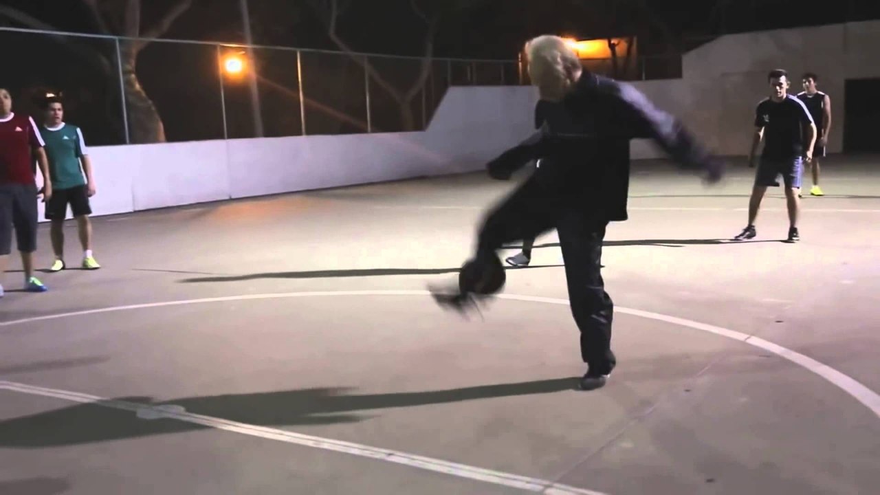 Amazing Grand-Pa Football Skills - Old Man Amazed Everyone