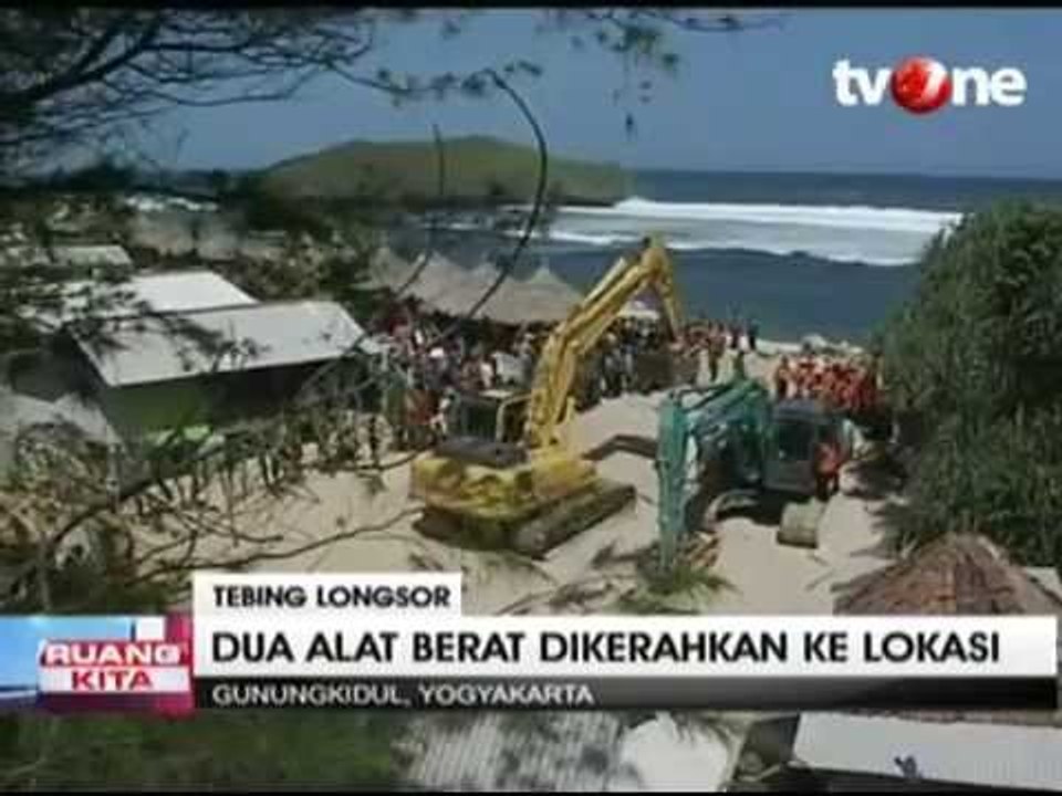 6 Korban Longsor Tebing Pantai Sadranan Berhasil Dievakuasi