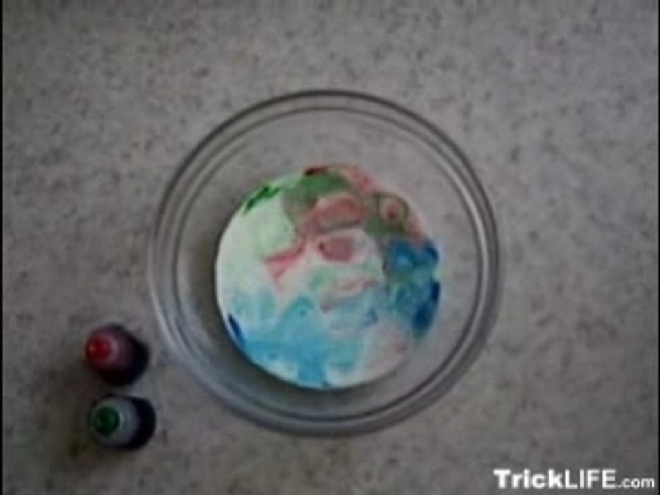 How to make milk colors dance