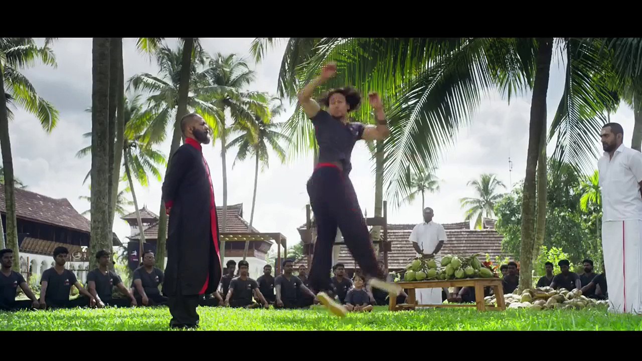 Baaghi Trailer