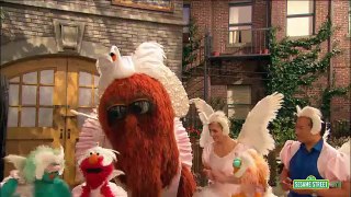 Sesame Street - Lifting Snuffy