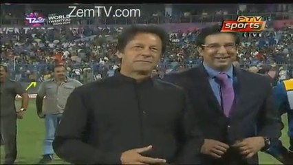 See the Warm Welcome of Imran Khan In the match India Vs Pakistan