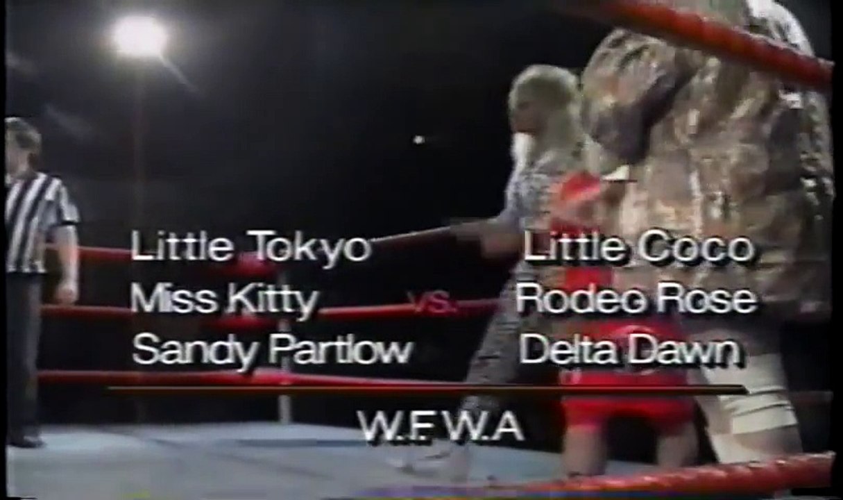 The Women vs The Midgets