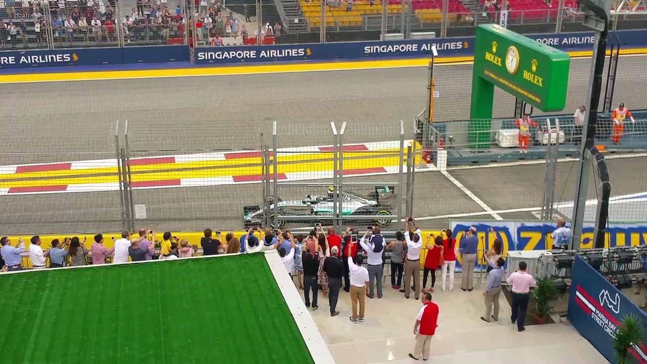 F1 2015 Singapore GP - Nico Rosberg Practice Start