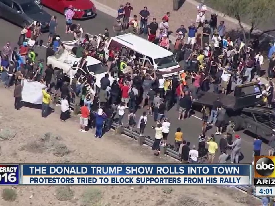 The Donald Trump Show rolls into town