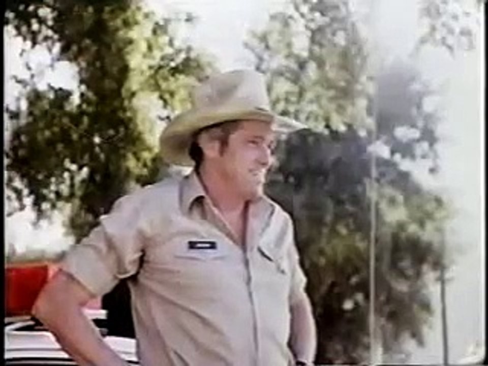 O CARRO SINISTRO 1980 (DUBLAGEM CLÁSSICA)