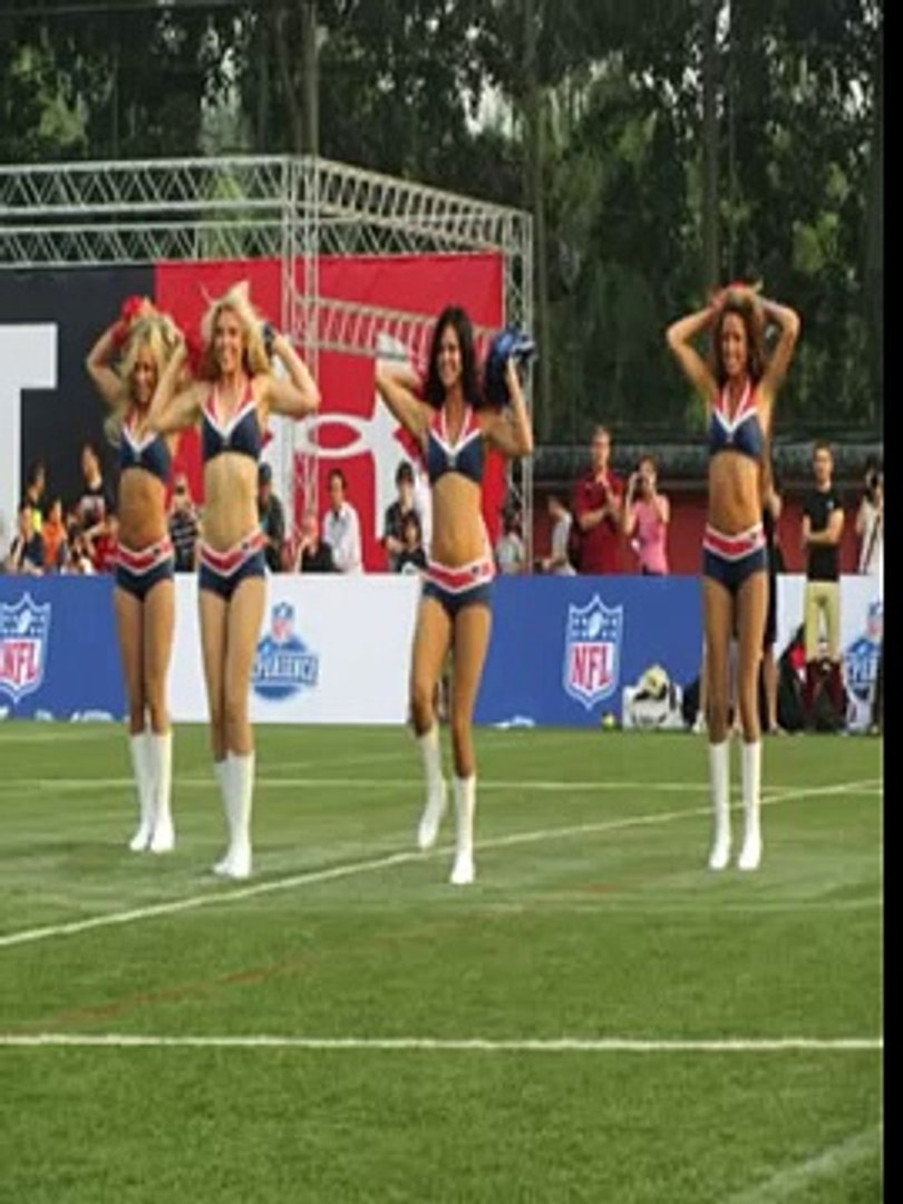 New England Patriots Cheerleader Loses Top Video Dailymotion