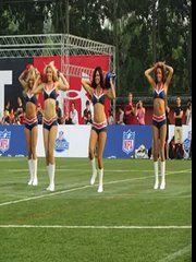 new england patriots cheerleader loses top