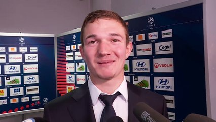 31e j. - Perrin: "Encore sur mon petit nuage"