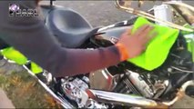 The Harley Davidson using the Pearl Waterless Products