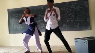 Indian school girls amazing dance....
