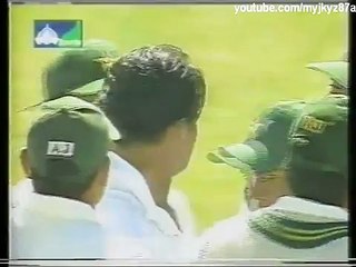 Shoaib Akhtar vs Chris Gayle Most terrifying Ball