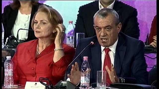 KONGRESI I PARTISE SOCIALISTE VENDOS ME SHUMICE PER TE SHKUAR NE REFERENDUM LAJM