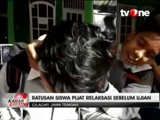 Siswa SMP di Cilacap Saling Pijat Sebelum Ikuti UN