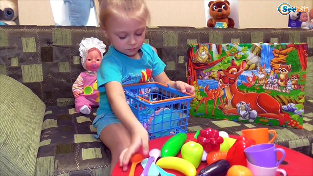 Кукла Беби Борн. Ярослава открывает набор для пикника. Игрушки для детей. Doll Baby Born