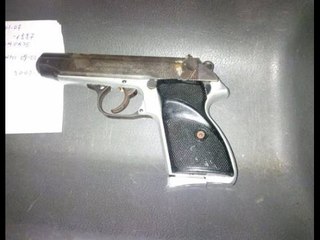 Report TV - Kavajë, kapet Xhihani me pistoletë    në palestër, plagosi një person