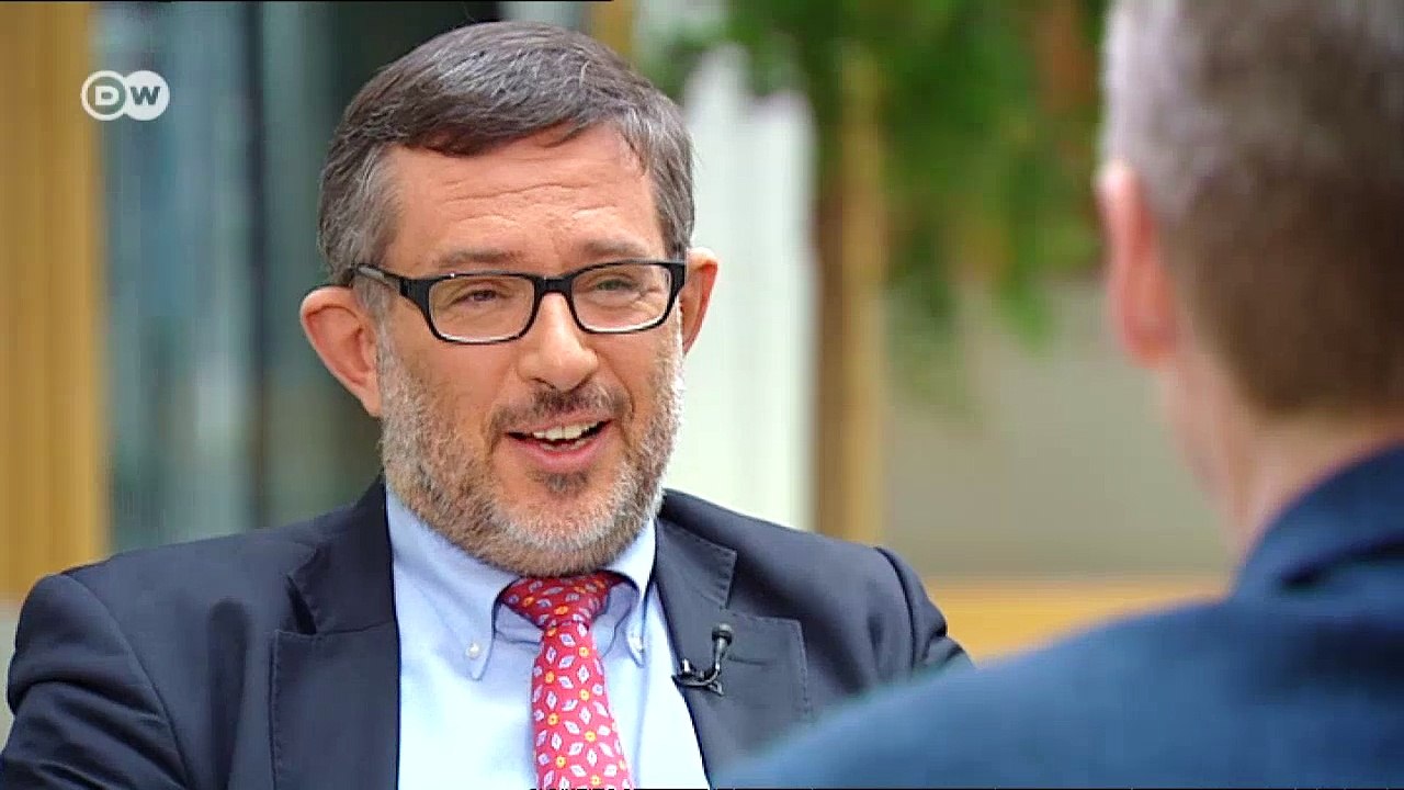 On the alert against right-wing extremism | DW Interview