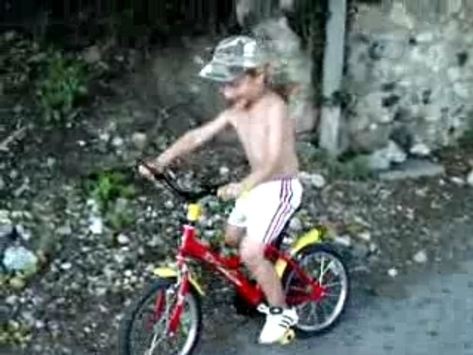 Logan -Premier pas de vélo